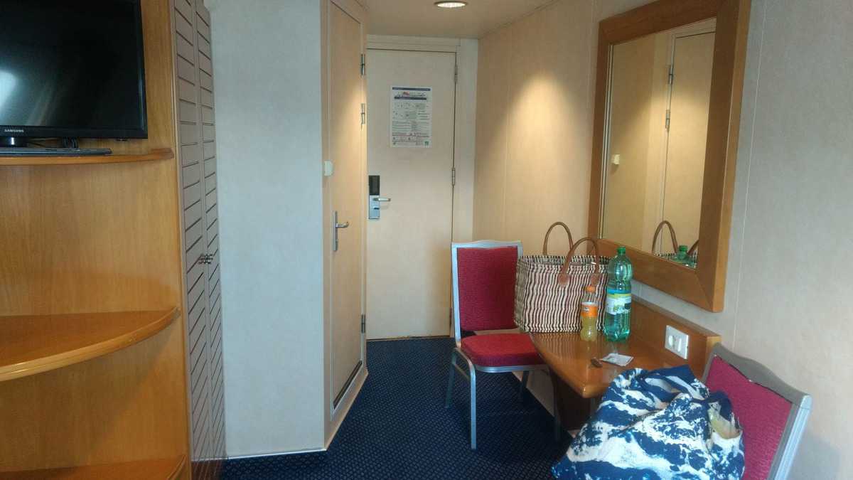 Kabine Lesbos Piraeus