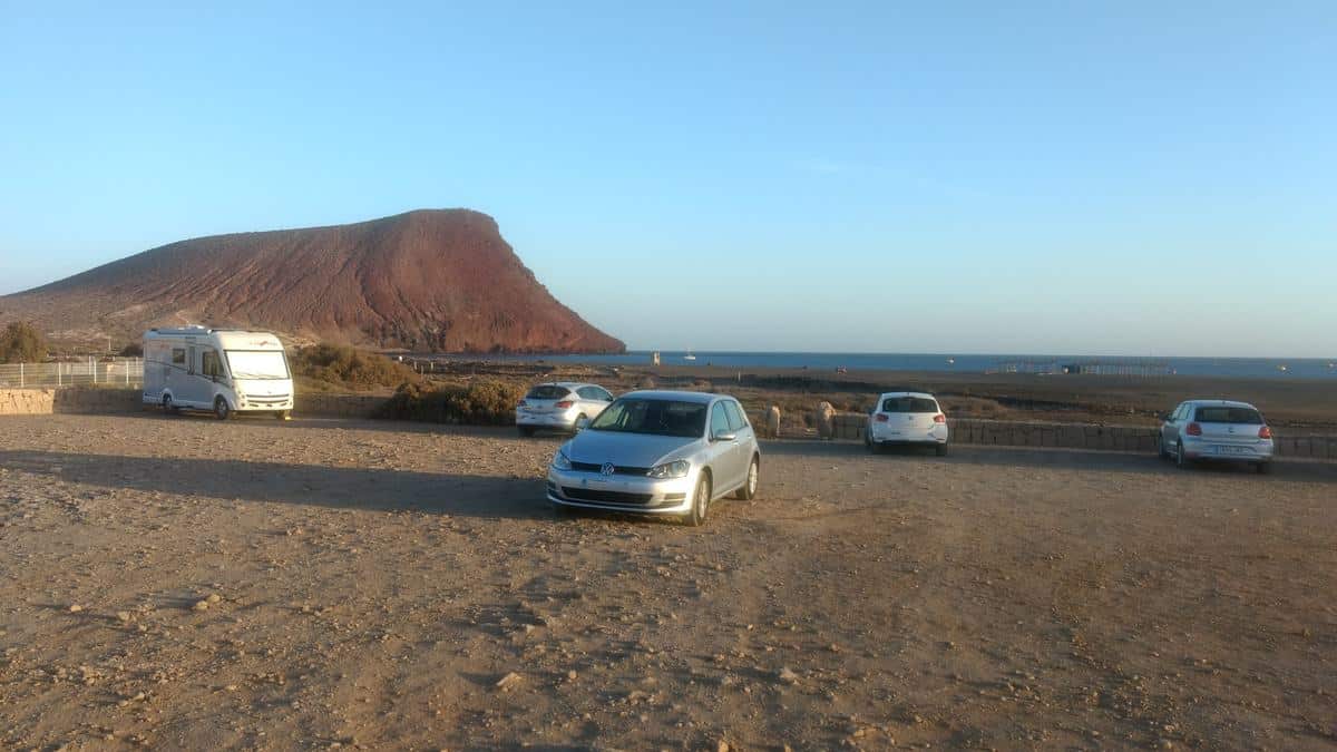 Wohnmobil Auf Parkplatz Auf Teneriffa