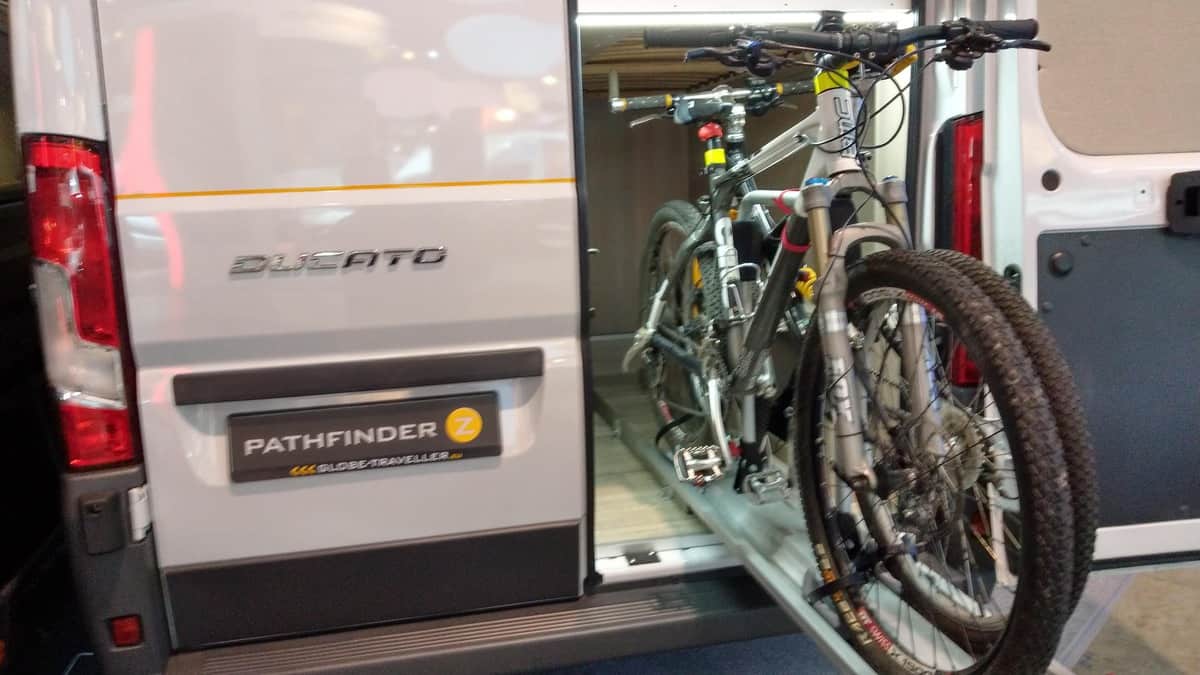 Globe Traveller Pathfinder Z Heckgarage