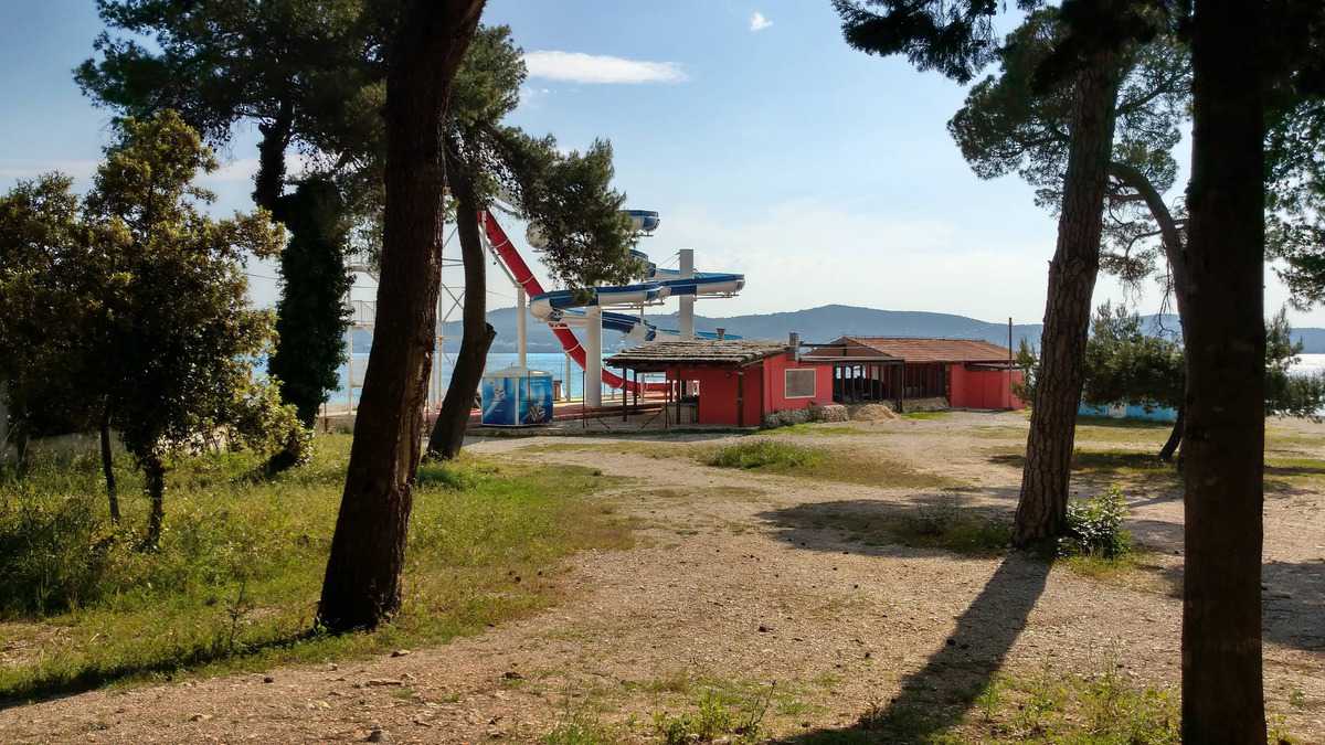Strandpromenade In Biograd, Wasserrutsche