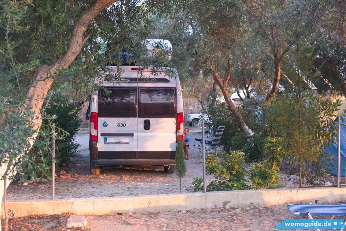 Livadhi Beach (Himarë): Camp Kranea