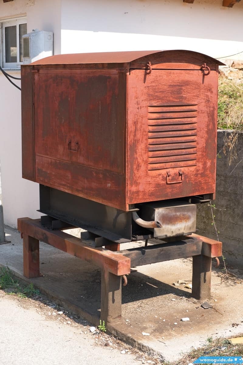 Rostiger Kasten, Wofür?