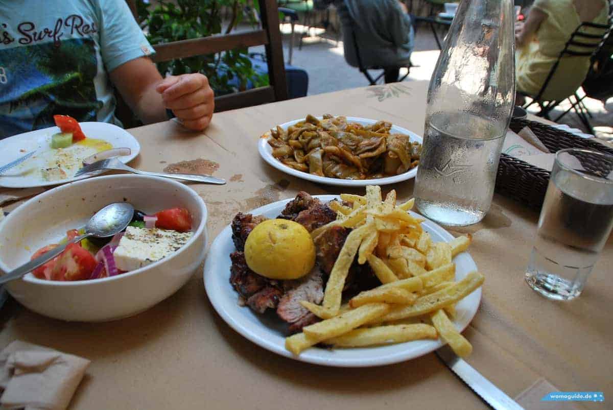 In Athen Mit Dem Wohnmobil: In Der Stadt, Essen