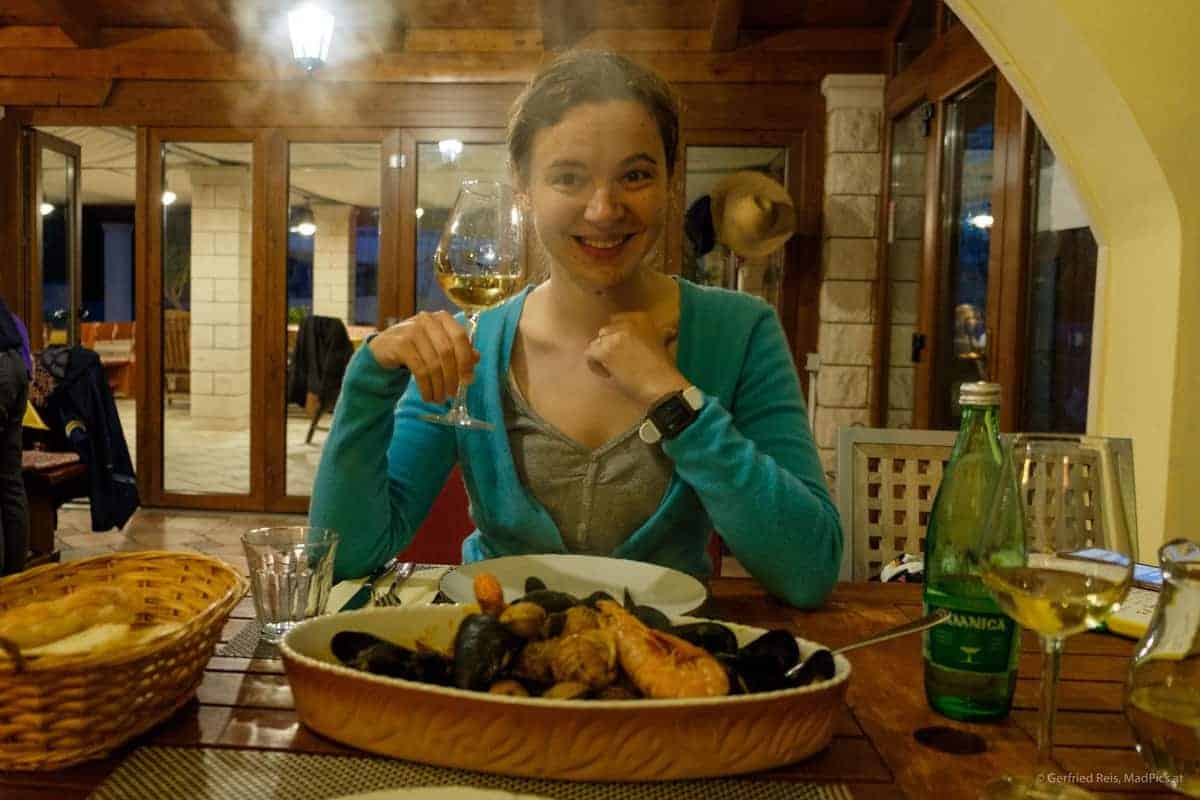 Muscheln Essen In Broce Bei Ston