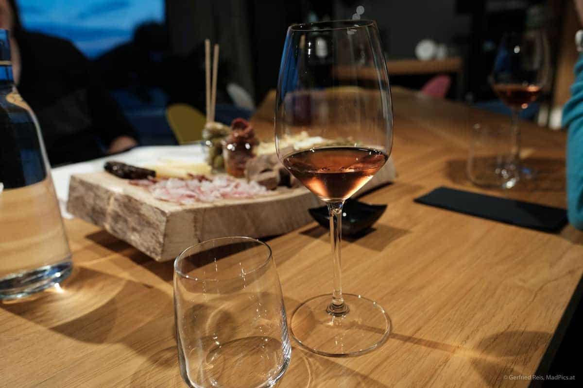 Snacks Zum Wein - Lepa Vida Weingut