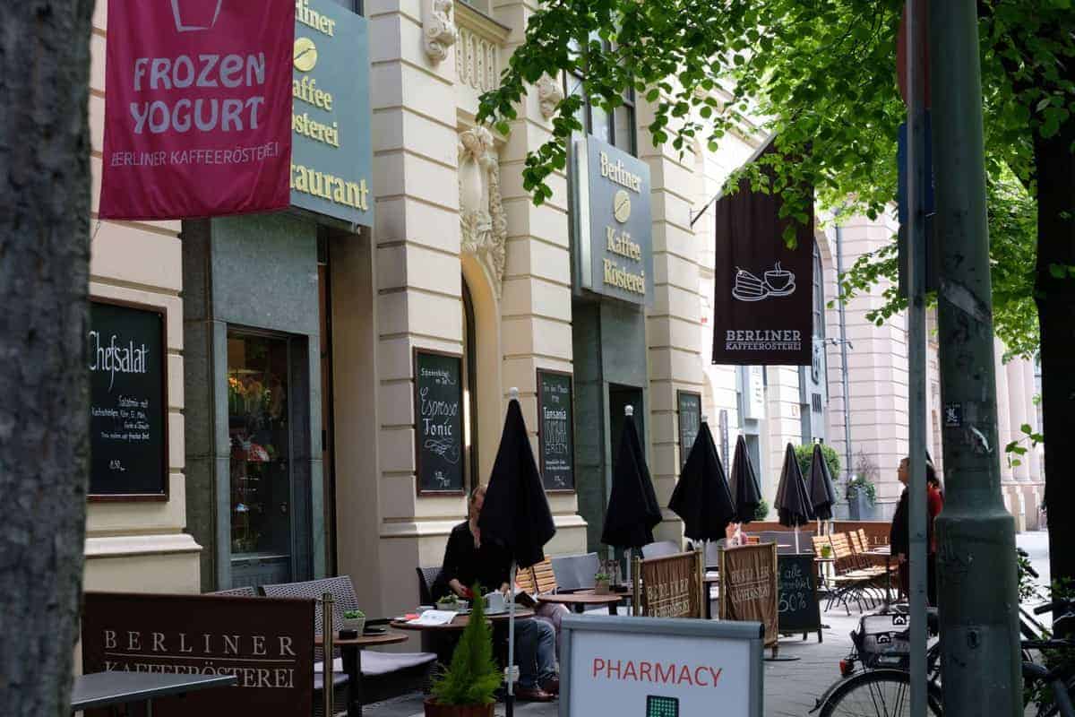 Kaffee-Trinken Am Kurfürstendamm