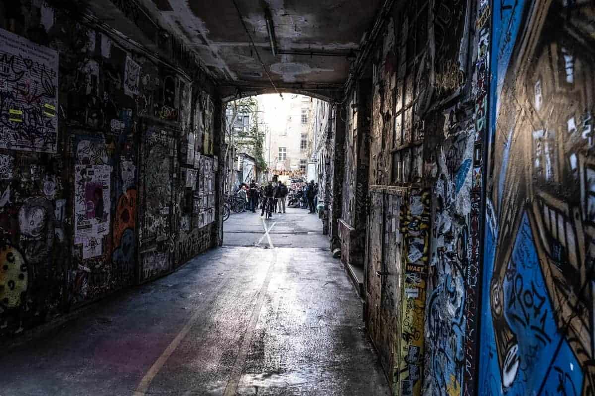 Hackesche Höfe Und Hackescher Markt