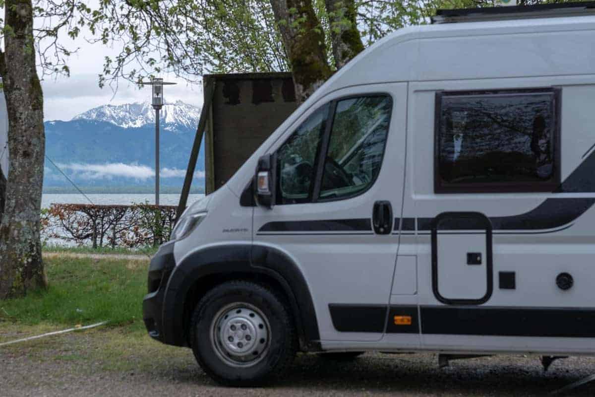 Wohnmobil-Parkplatz In Seebruck