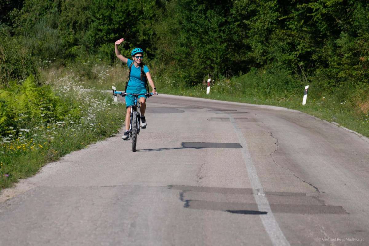 Bike-Tour Zum Štrbački Buk: Olya Am Fahrrad
