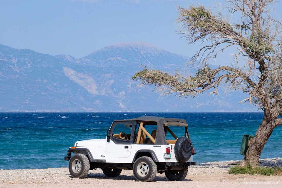 Jeep Am Drepano Beach