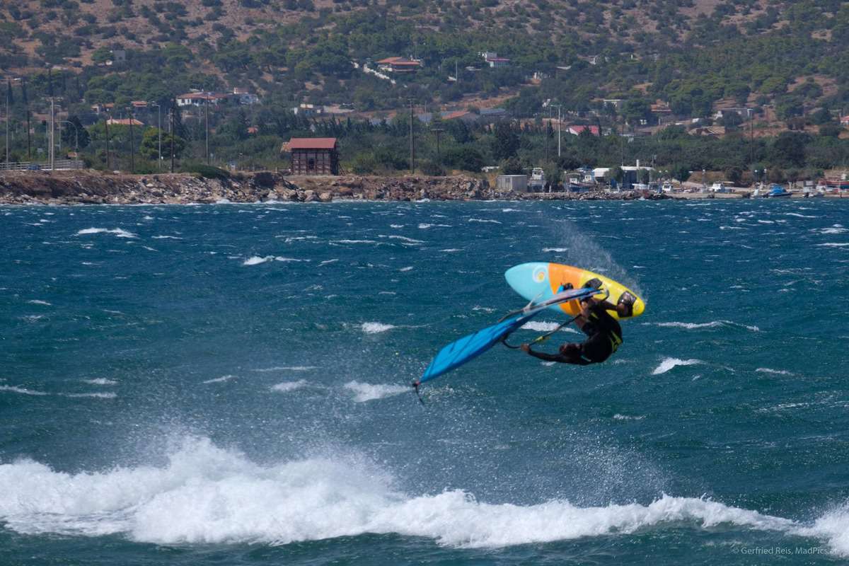 Windsurf-Wave-Spot Bei Lavrio (Griechenland)