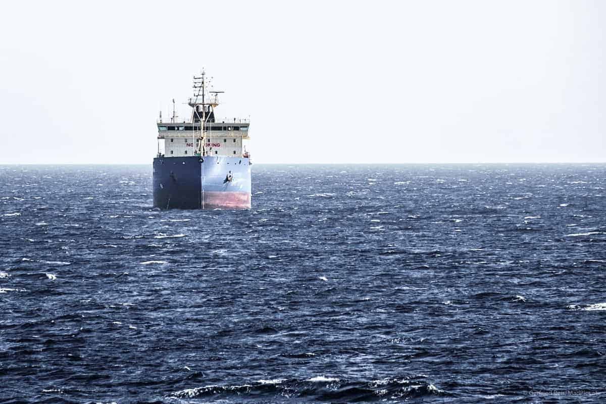 Schiff Auf See Von Vorne