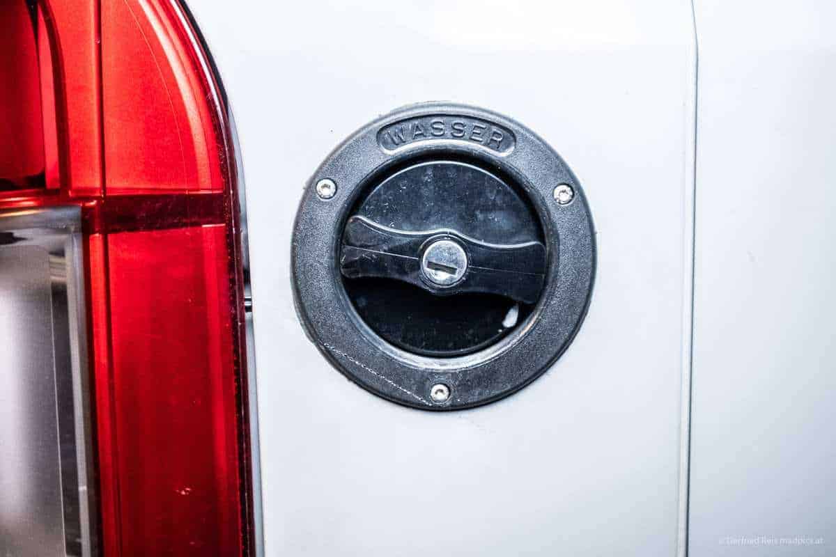 Wasser-Einfüllstutzen Am Wohnmobil