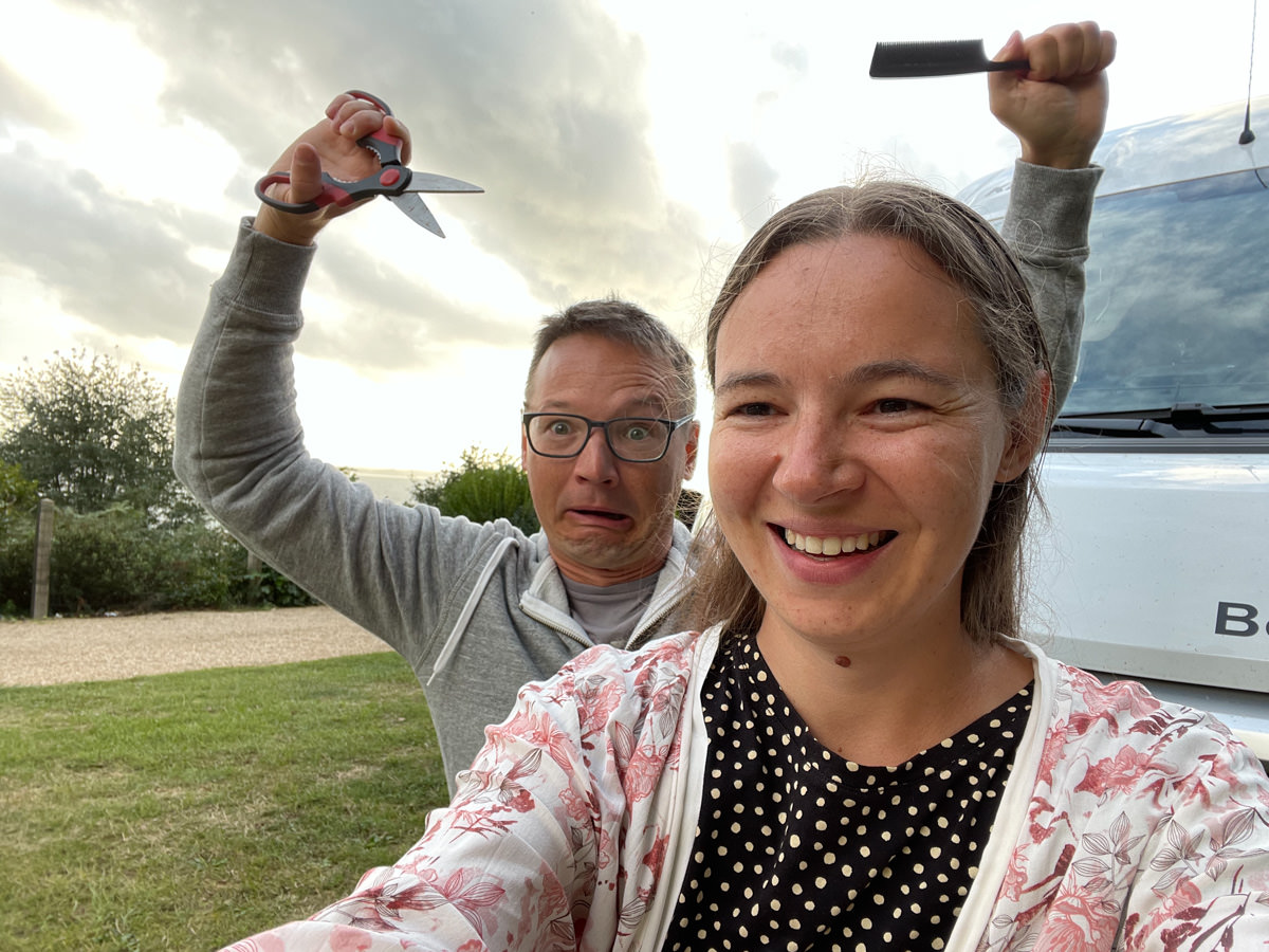 Haare schneiden im Wohnmobil