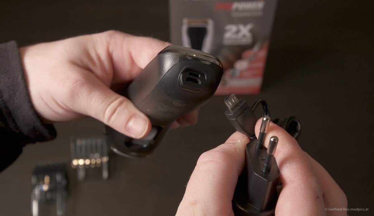 Die Haarschneidemaschine Kann Per Usb Geladen Werden - Praktisch Im Wohnmobil Und Unterwegs