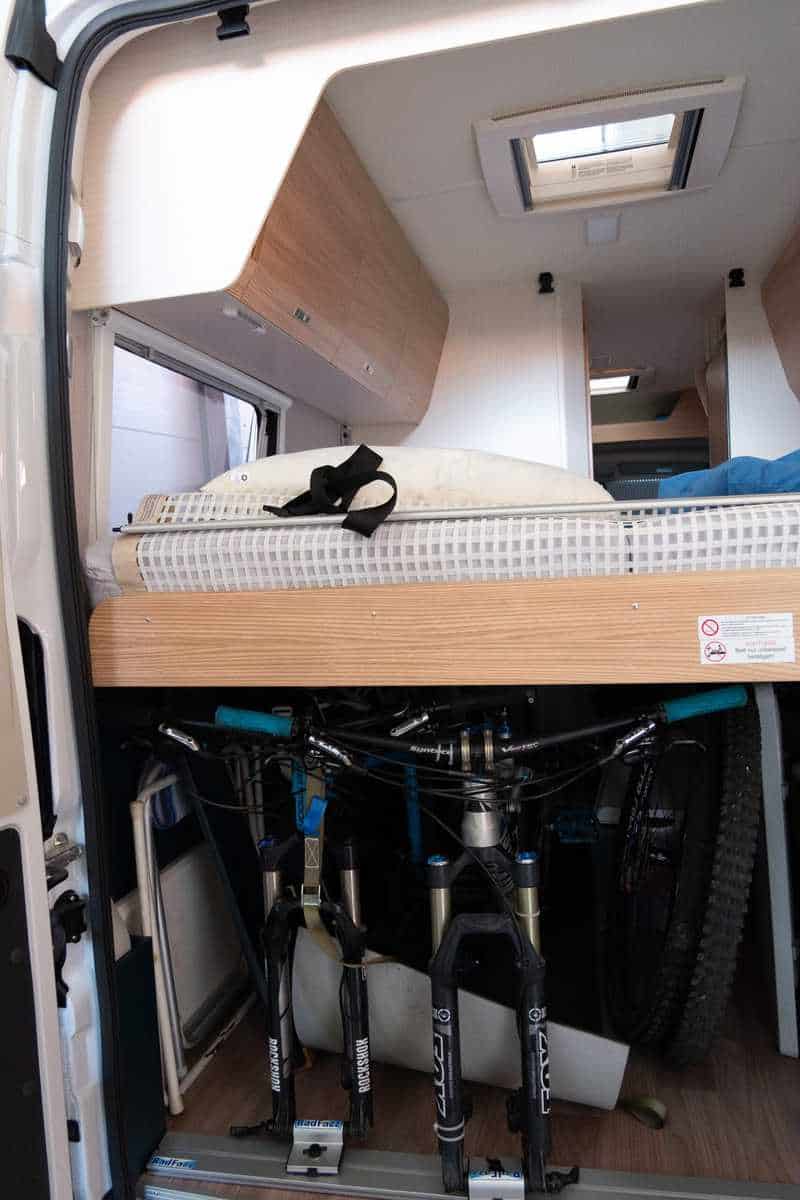 Hubbett Im Kastenwagen