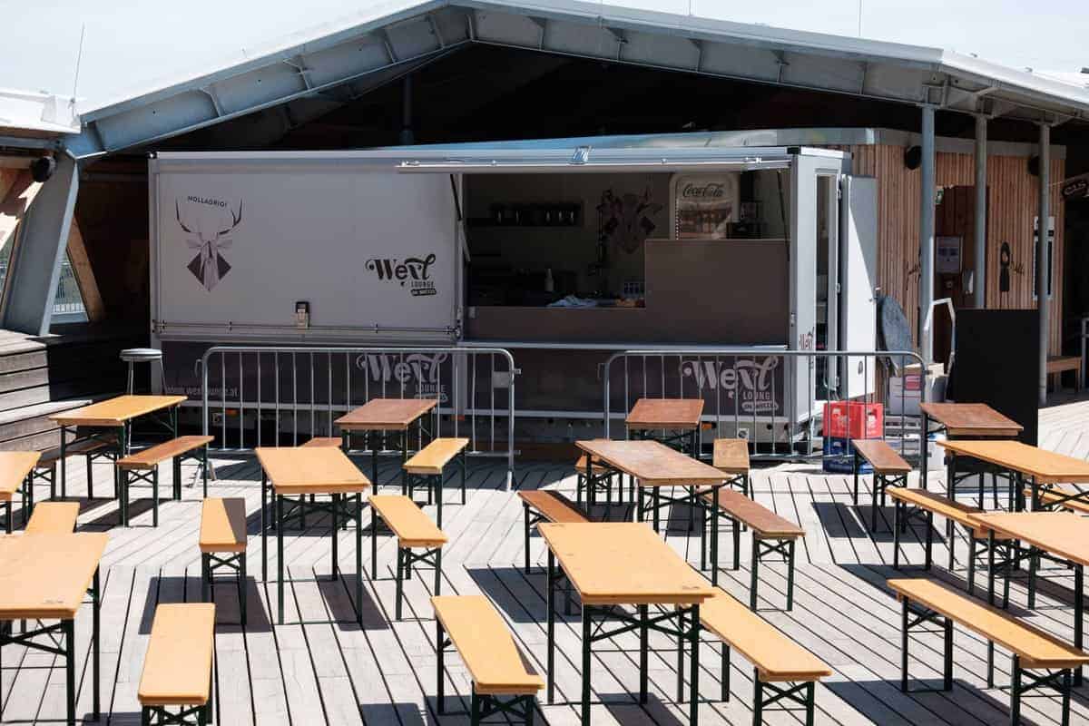 Wexl-Lounge-Bänke In Der Sonne