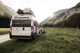 Mit Dem Wohnmobil Auf Der Alm Vor Dem Hochschwab