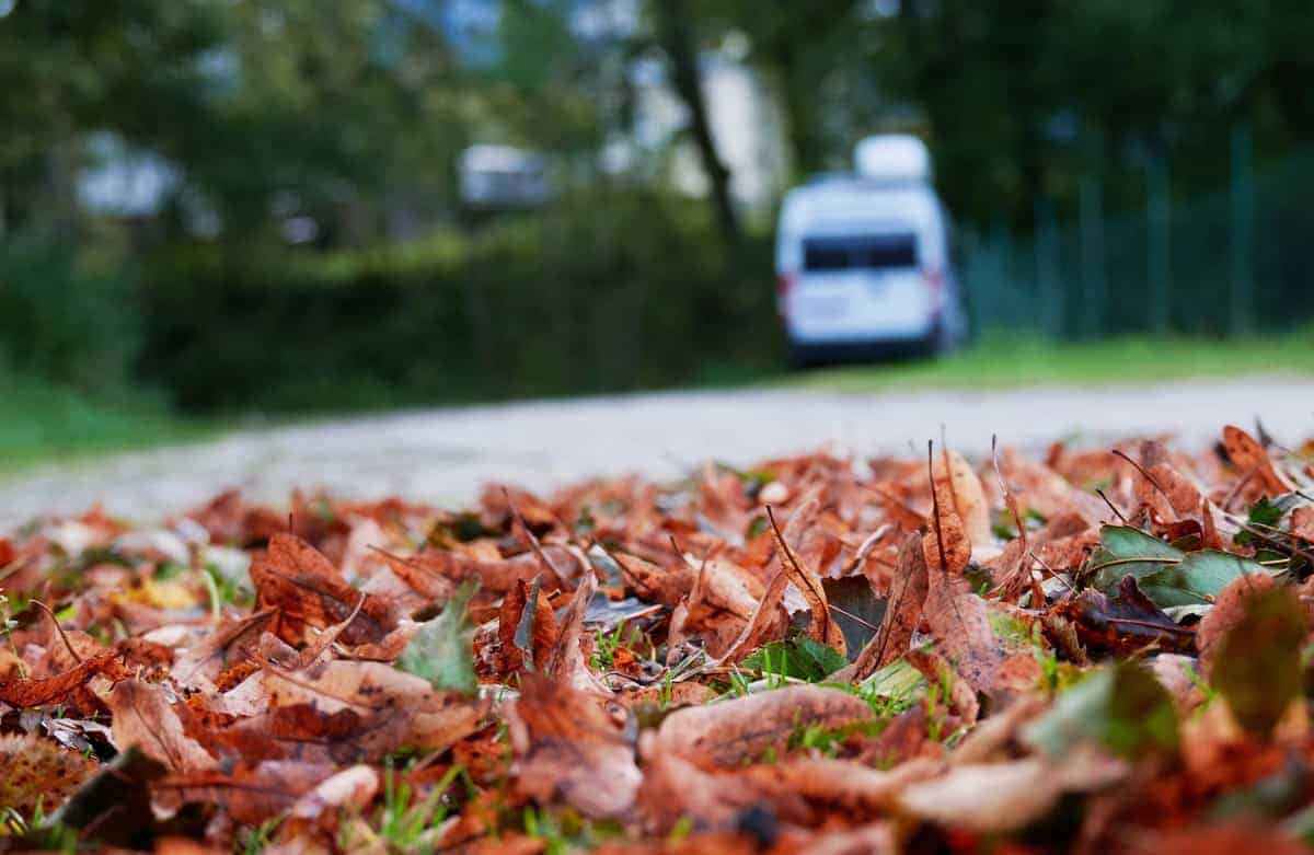 Als Einziger Wohnmobil  Am Parkplatz Stört Man Nicht.