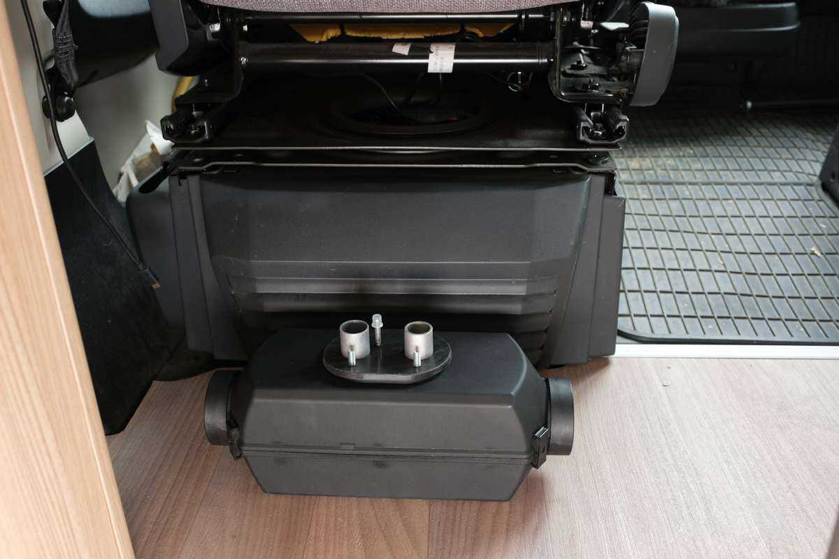 Planar 2D Hinter Ducato-Fahrersitz