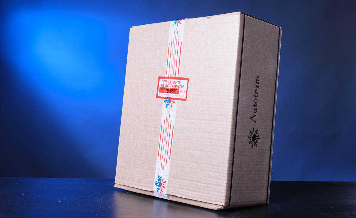 Russischer Text Auf Karton Der Autoterm Air 2D