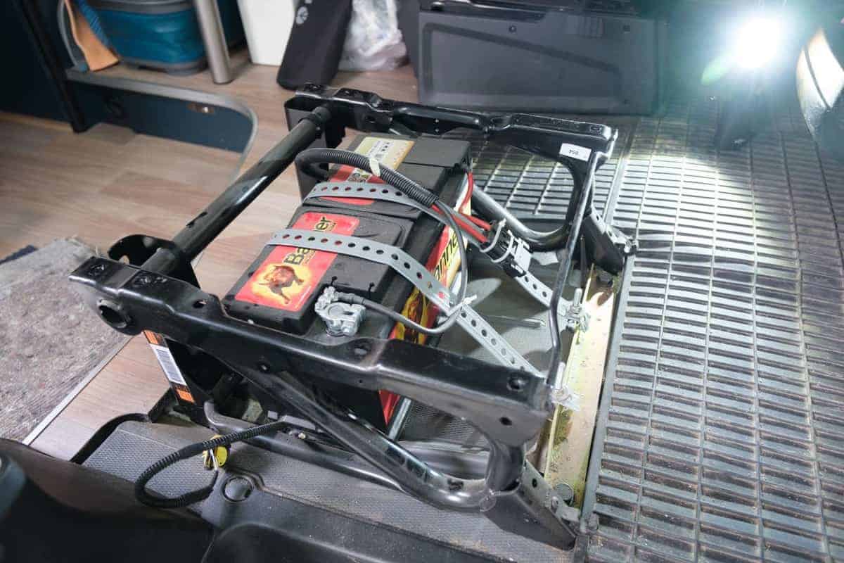  Die Batterie Unter Dem Beifahrersitz Musste Weichen