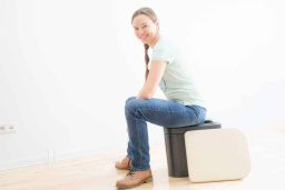 Frau Auf Trockentrenntoilette