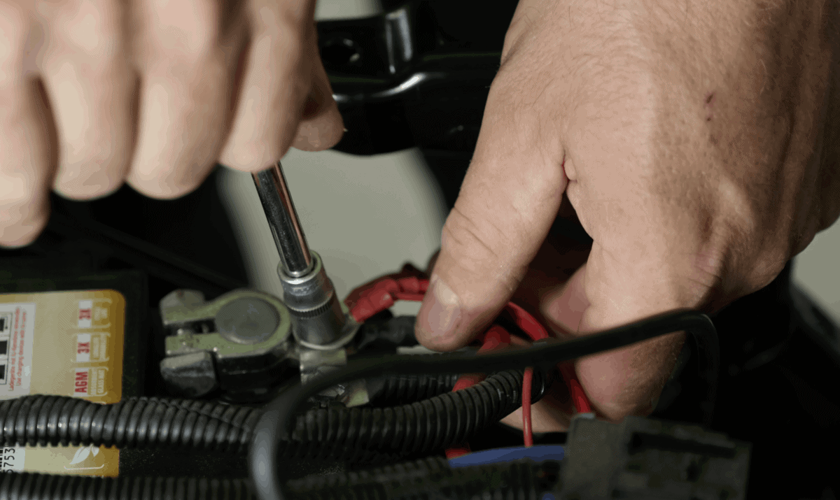 Abklemmen Der Bordbatterie