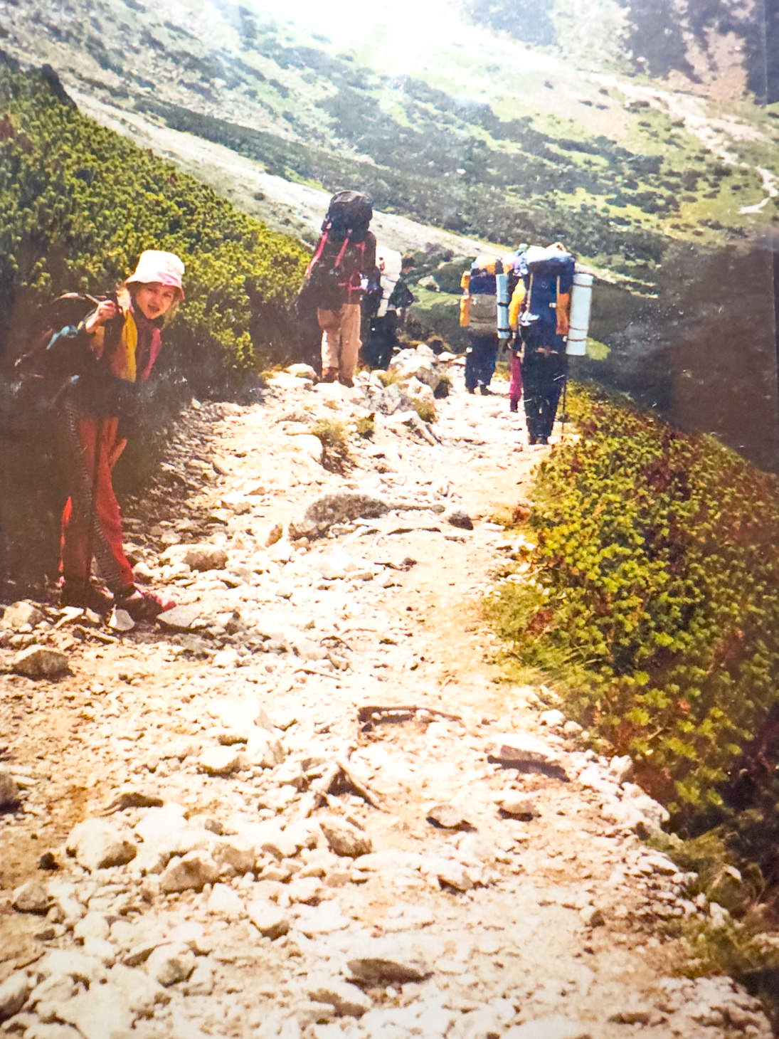 Olya Beim Zelt-Campen In Den Karpathen