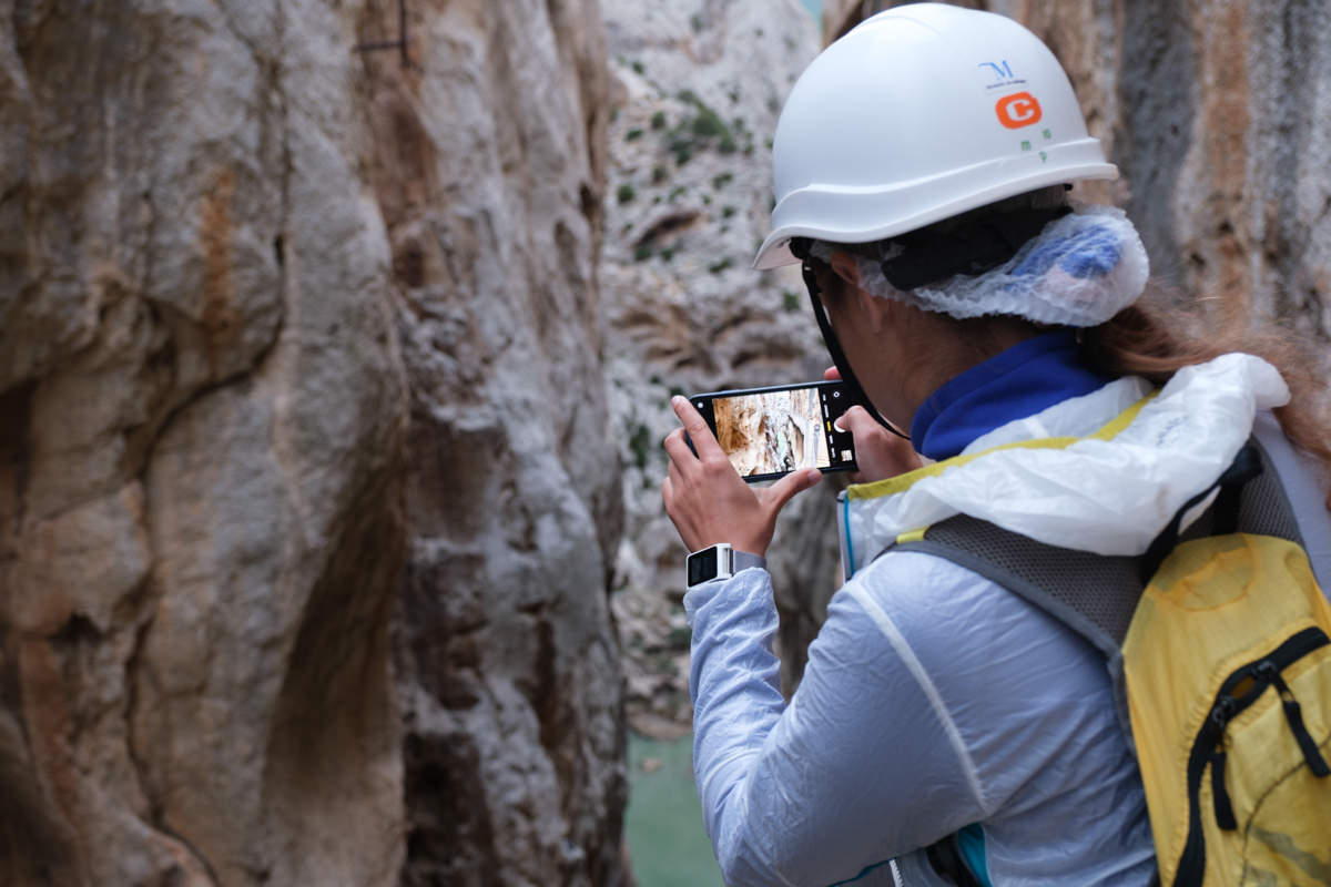 Olya Mit Smartphone-Kamera