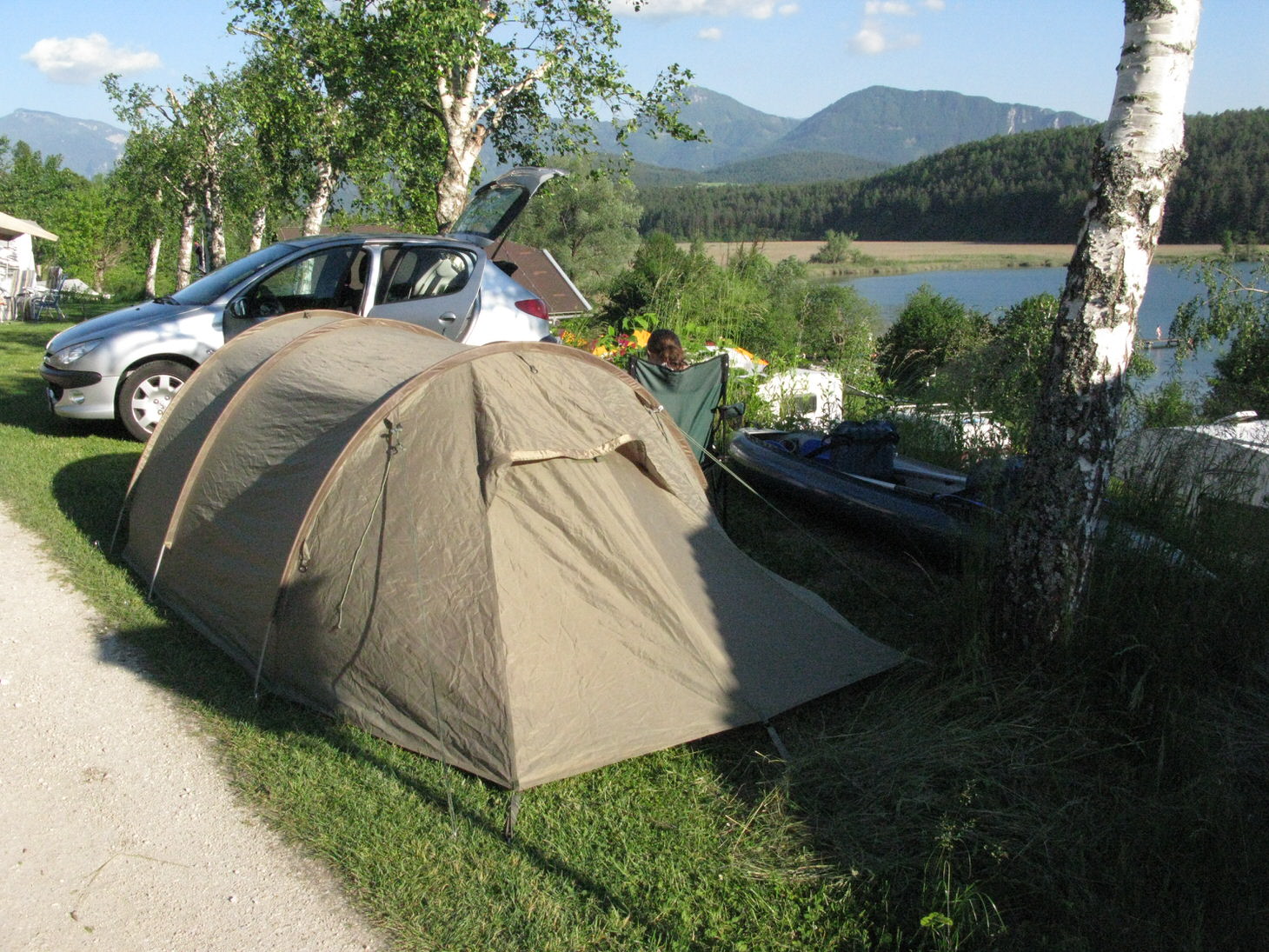 Wir Beim Zelt-Campen In Kärnten