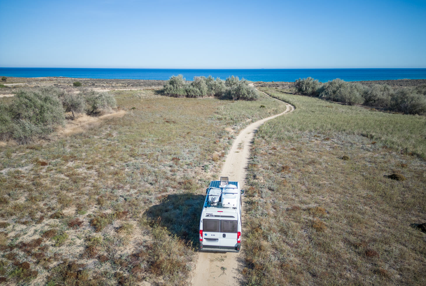 Wohnmobil Auf Schotterpiste
