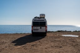 Wohnmobil Am Strand In Sizilien